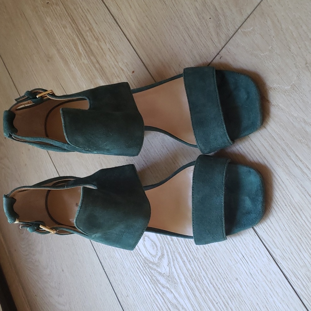 Banana republic heels